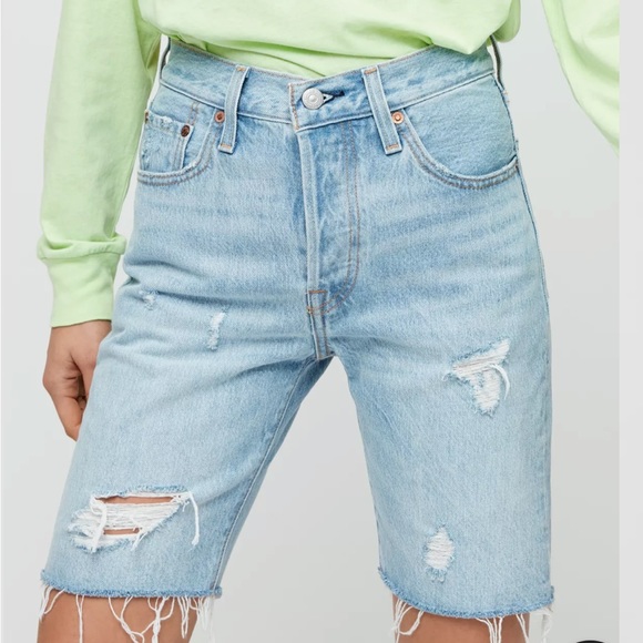 Levi's Pants - Levis 501 Slouch Shorts. NEW